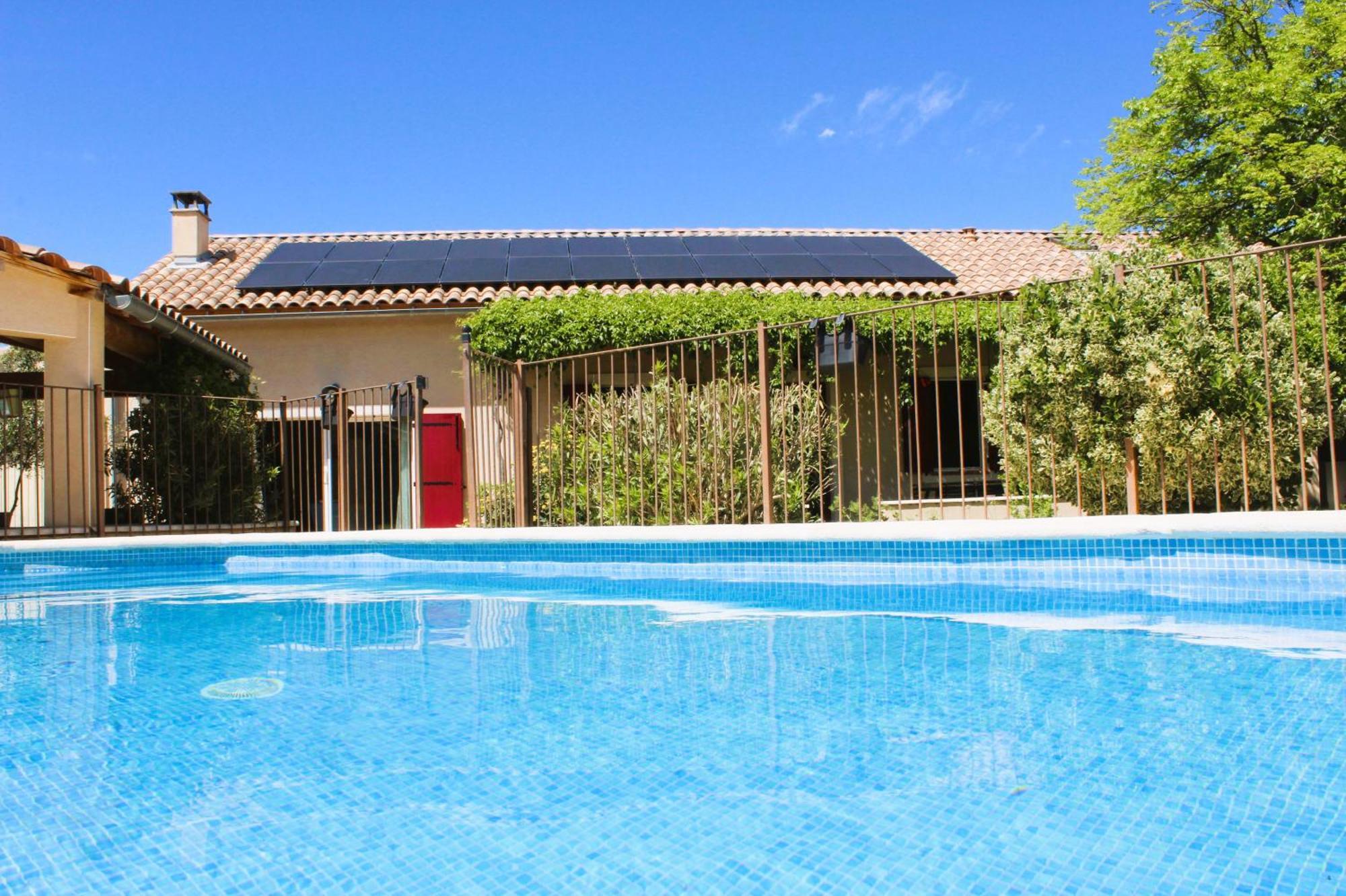 Mas La Gentille ,,, A La Campagne , Beautiful Outdoor , Swimming Pool , Pool House , Nice Green Garden , Bbq ,,, Only For You , Pour Passer Un Sejour Inoubliable Перн-ле-Фонтен Экстерьер фото